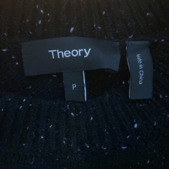 Women’s Theory sweater. Black. Size P - Picture 3 of 4